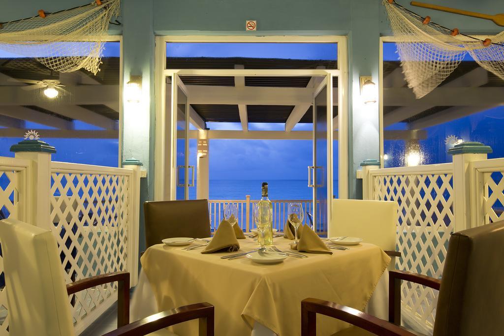 Golden Parnassus Resort & Spa (Adults Only) Канкун Екстериор снимка