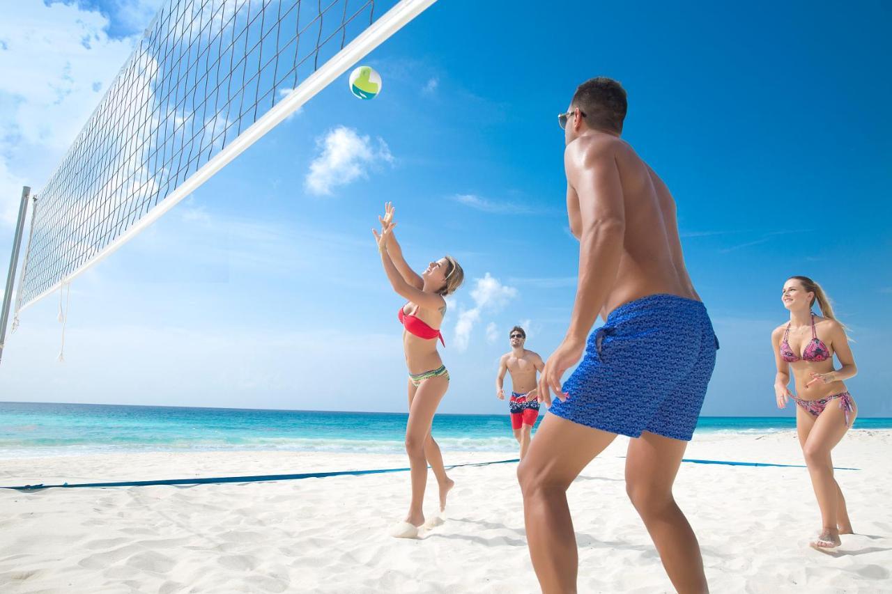 Golden Parnassus Resort & Spa (Adults Only) Канкун Екстериор снимка